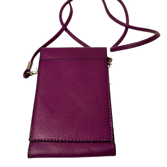 Trendy Cell Phone Purple Cross Body Bag With removable Strap NWOT - Picture 2 of 3